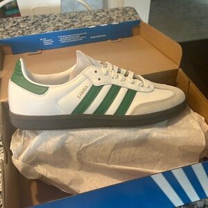 New in box Green Samba OG - men’s 8.5
